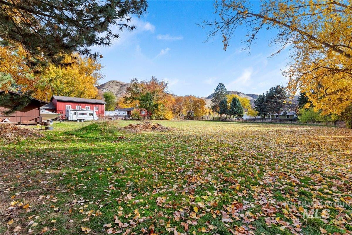 2652 Cherry Circle, Emmett, Idaho 83617, 3 Bedrooms, 2 Bathrooms, Residential For Sale, Price $595,000, 98967336