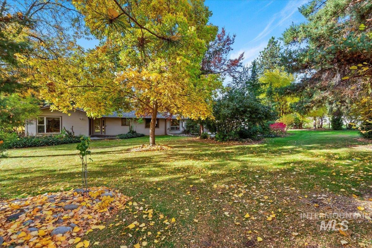 2652 Cherry Circle, Emmett, Idaho 83617, 3 Bedrooms, 2 Bathrooms, Residential For Sale, Price $595,000, 98967336