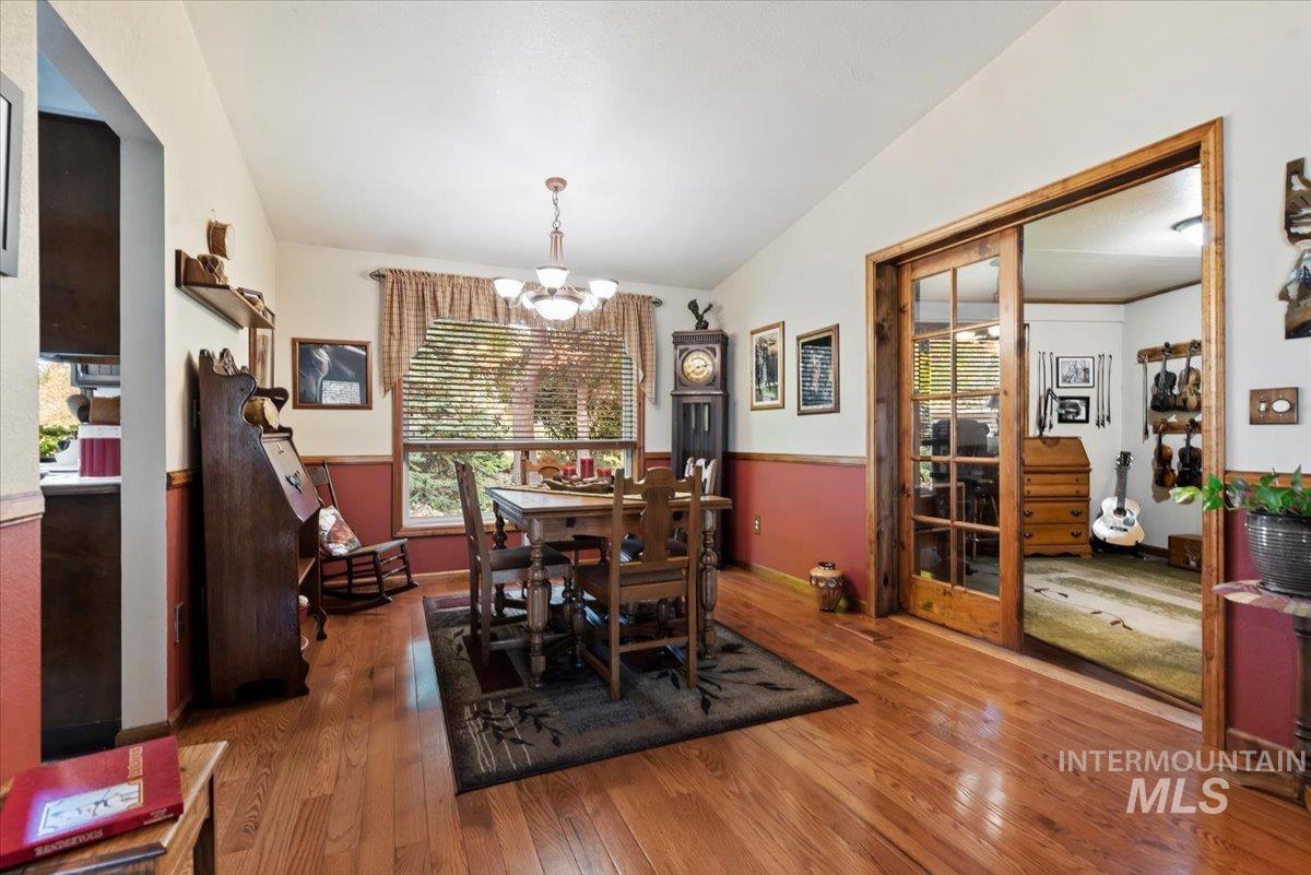 2652 Cherry Circle, Emmett, Idaho 83617, 3 Bedrooms, 2 Bathrooms, Residential For Sale, Price $595,000, 98967336