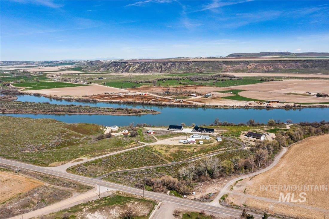 8662 State Highway 78, Marsing, Idaho 83639, 2 Bedrooms, 2 Bathrooms, Residential For Sale, Price $720,000, 98967339