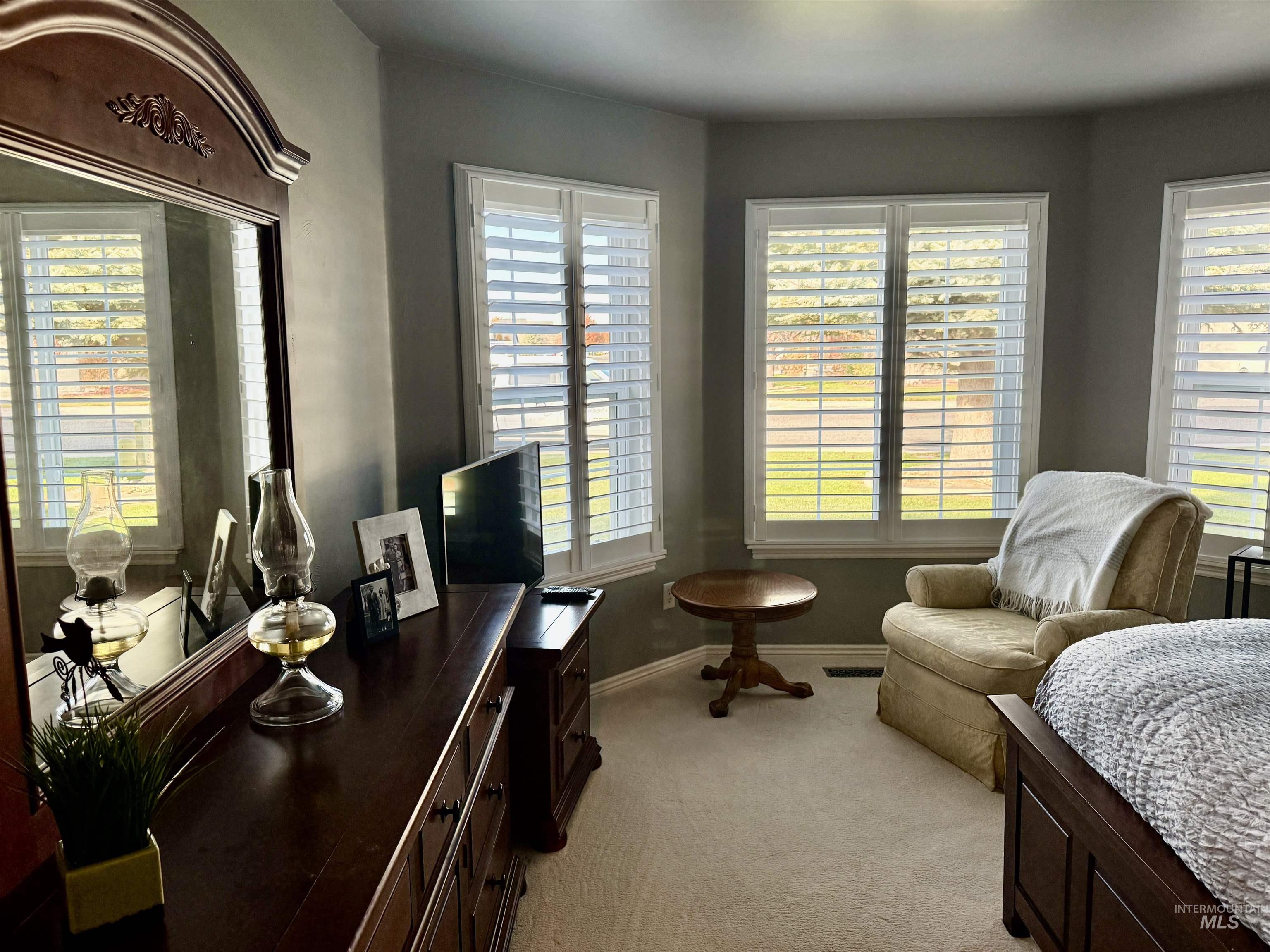 323 Arrowhead Path, Twin Falls, Idaho 83301, 3 Bedrooms, 2 Bathrooms, Residential For Sale, Price $525,000, 98967344