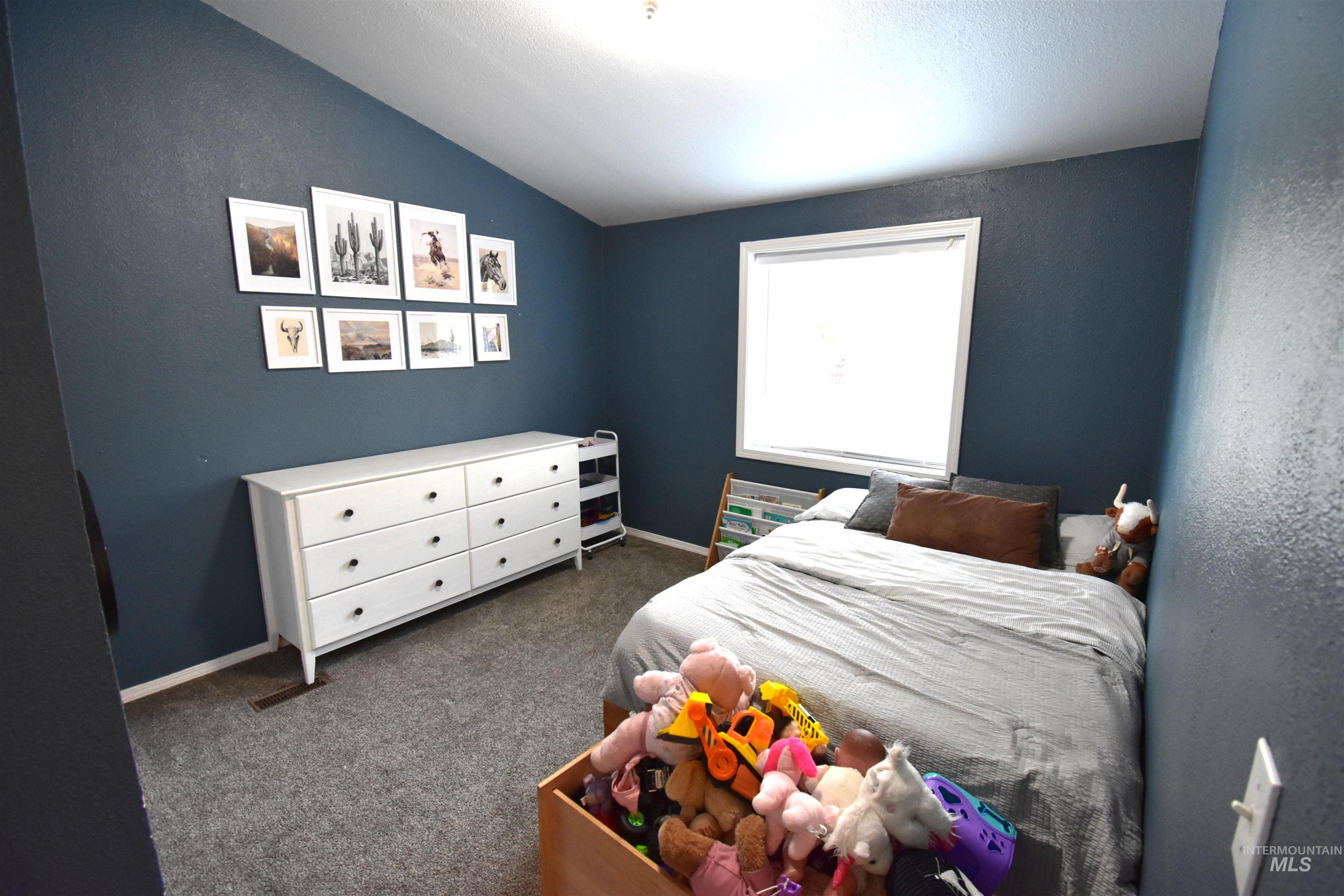 15828 Alverta Ave., Caldwell, Idaho 83607, 4 Bedrooms, 2 Bathrooms, Residential For Sale, Price $350,000, 98967362