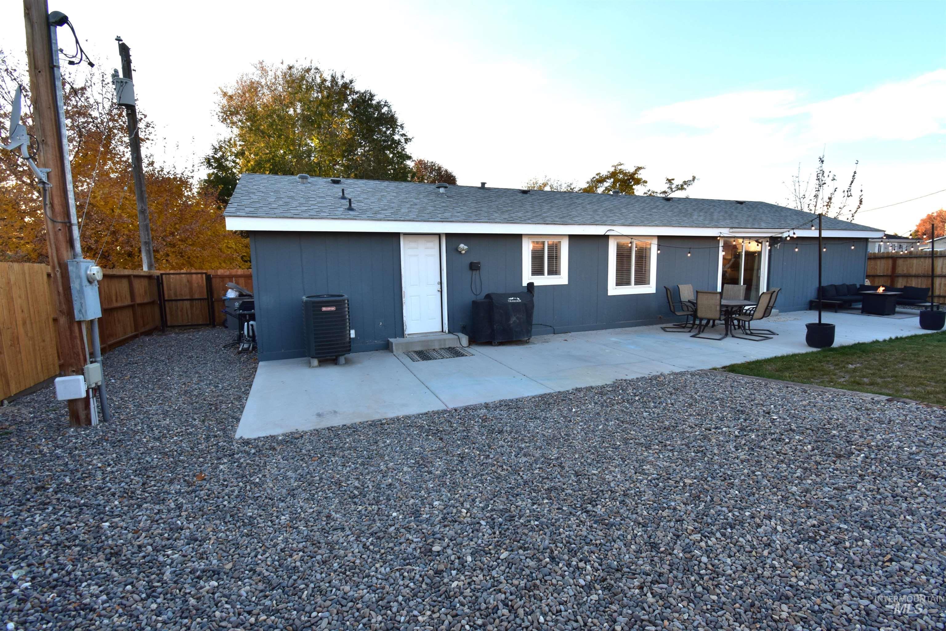 15828 Alverta Ave., Caldwell, Idaho 83607, 4 Bedrooms, 2 Bathrooms, Residential For Sale, Price $350,000, 98967362