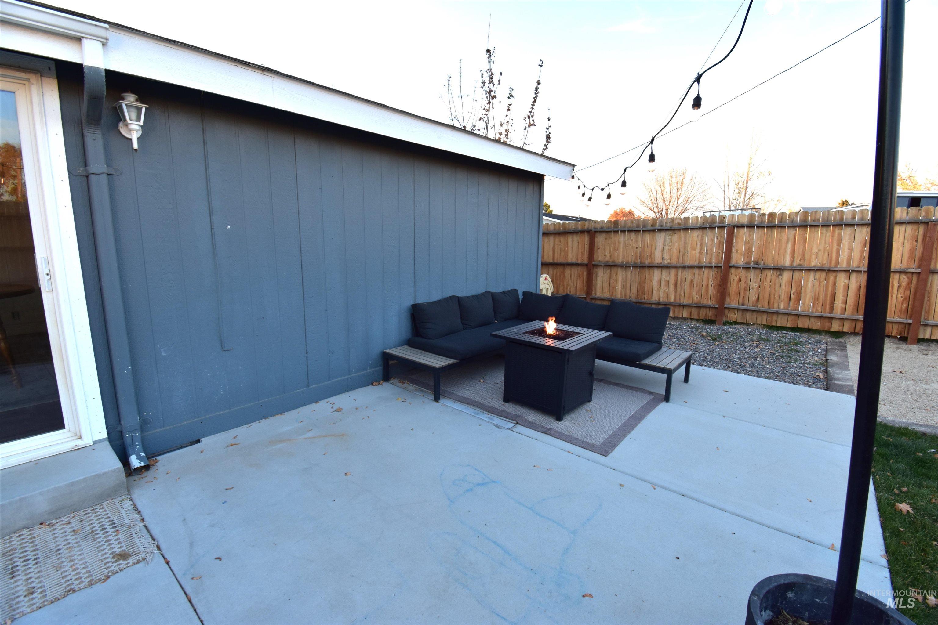 15828 Alverta Ave., Caldwell, Idaho 83607, 4 Bedrooms, 2 Bathrooms, Residential For Sale, Price $350,000, 98967362