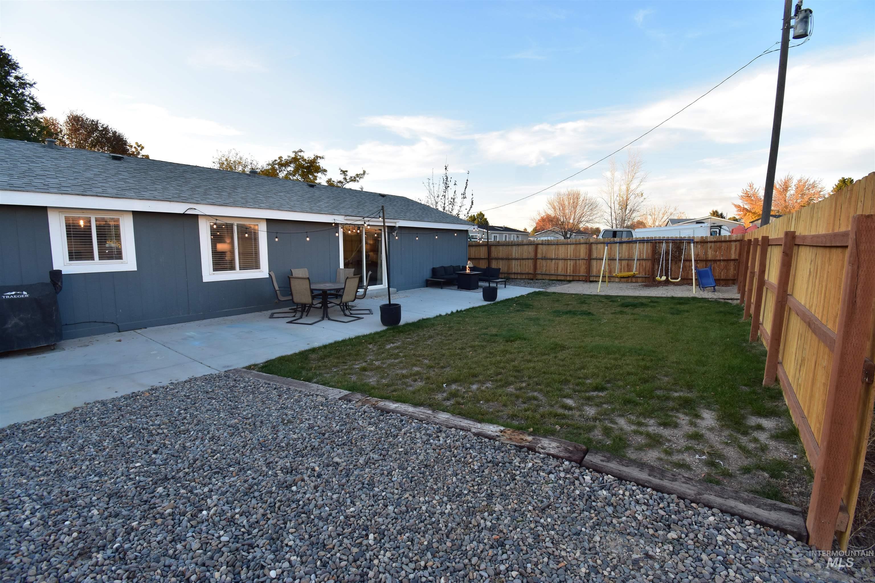15828 Alverta Ave., Caldwell, Idaho 83607, 4 Bedrooms, 2 Bathrooms, Residential For Sale, Price $350,000, 98967362
