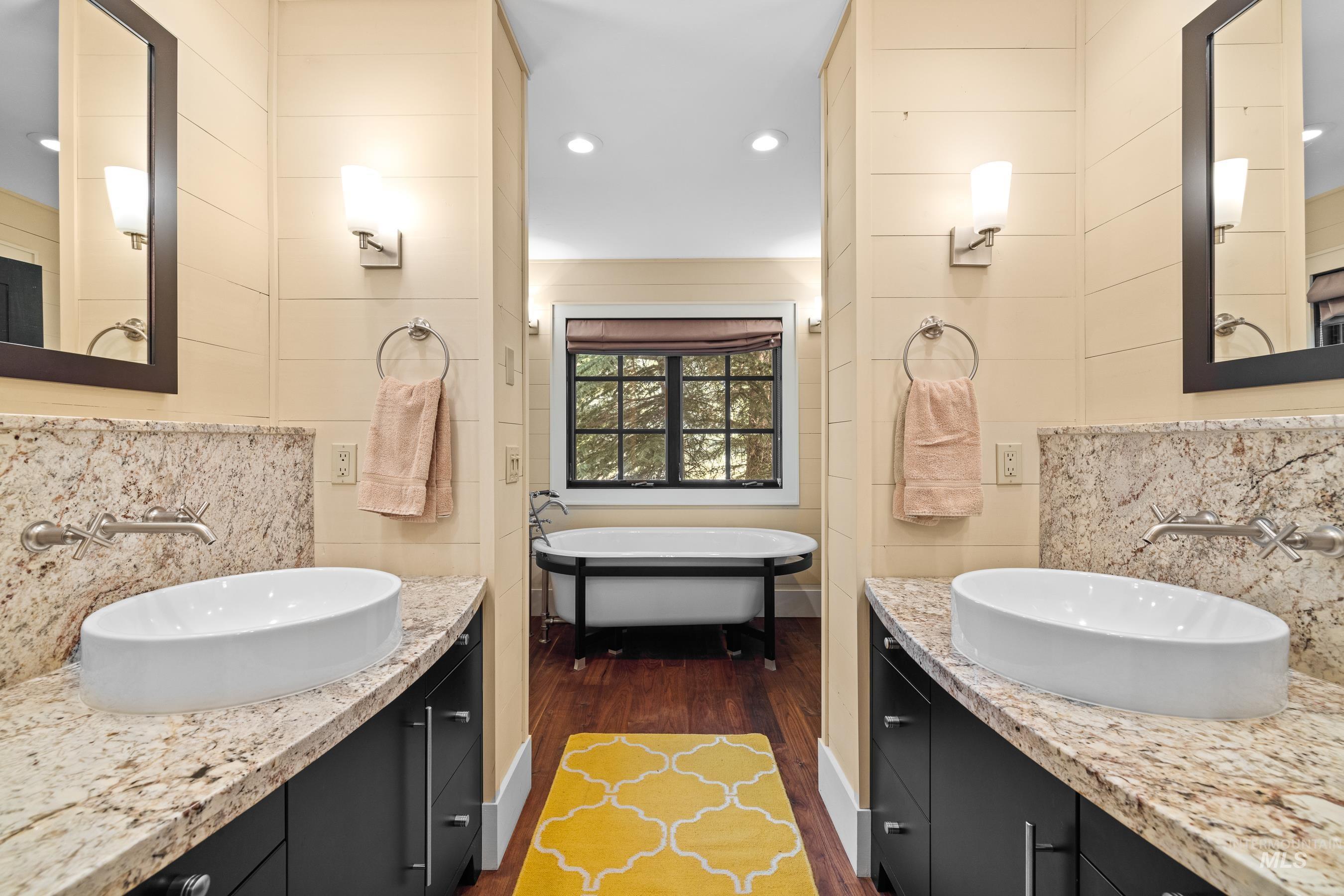 3300 Whitefield Ln, McCall, Idaho 83638, 5 Bedrooms, 5.5 Bathrooms, Residential For Sale, Price $2,597,000, 98967368