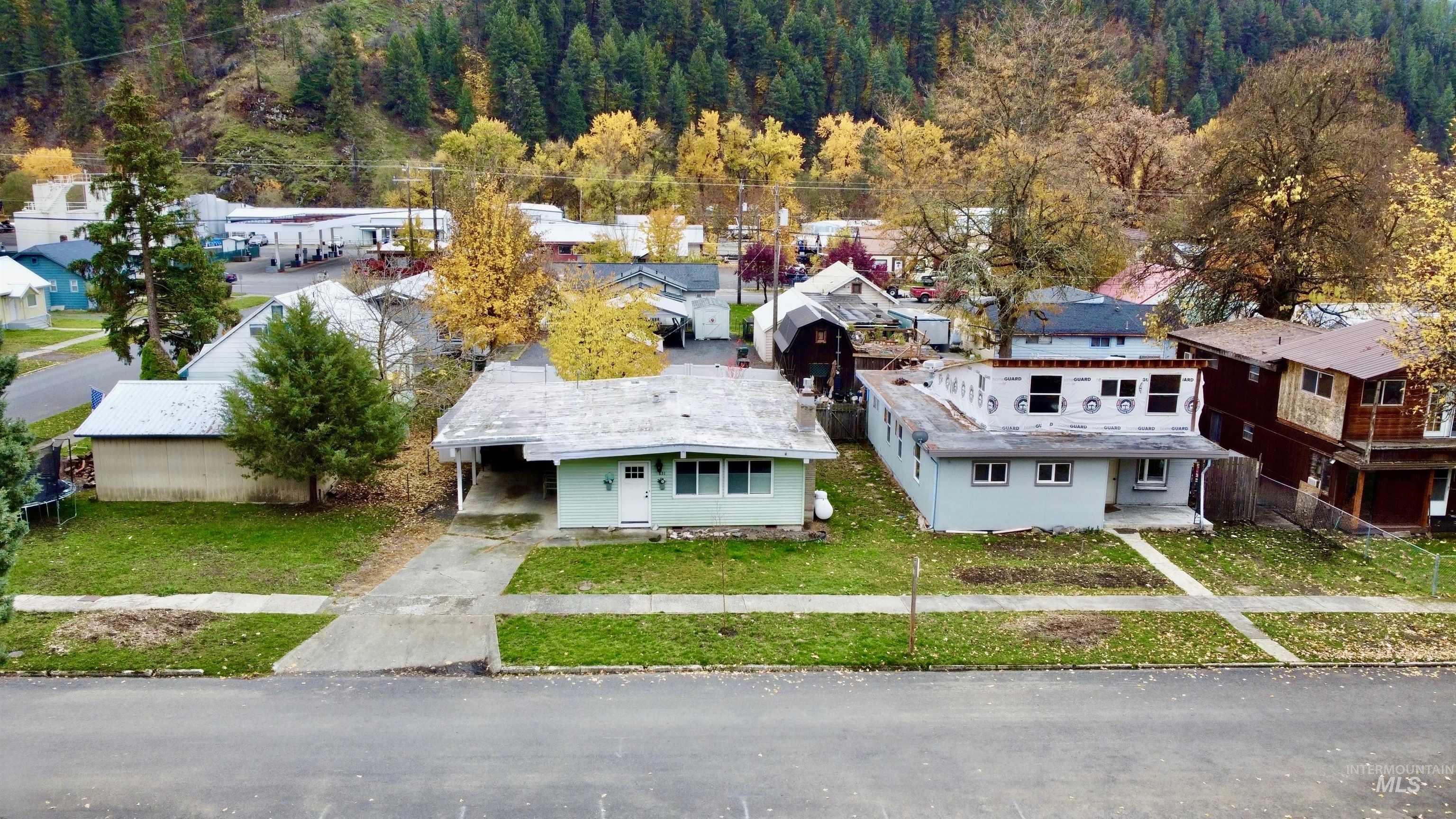 631 Brown Ave, Orofino, Idaho 83544, 2 Bedrooms, 2 Bathrooms, Residential For Sale, Price $259,000, 98967370