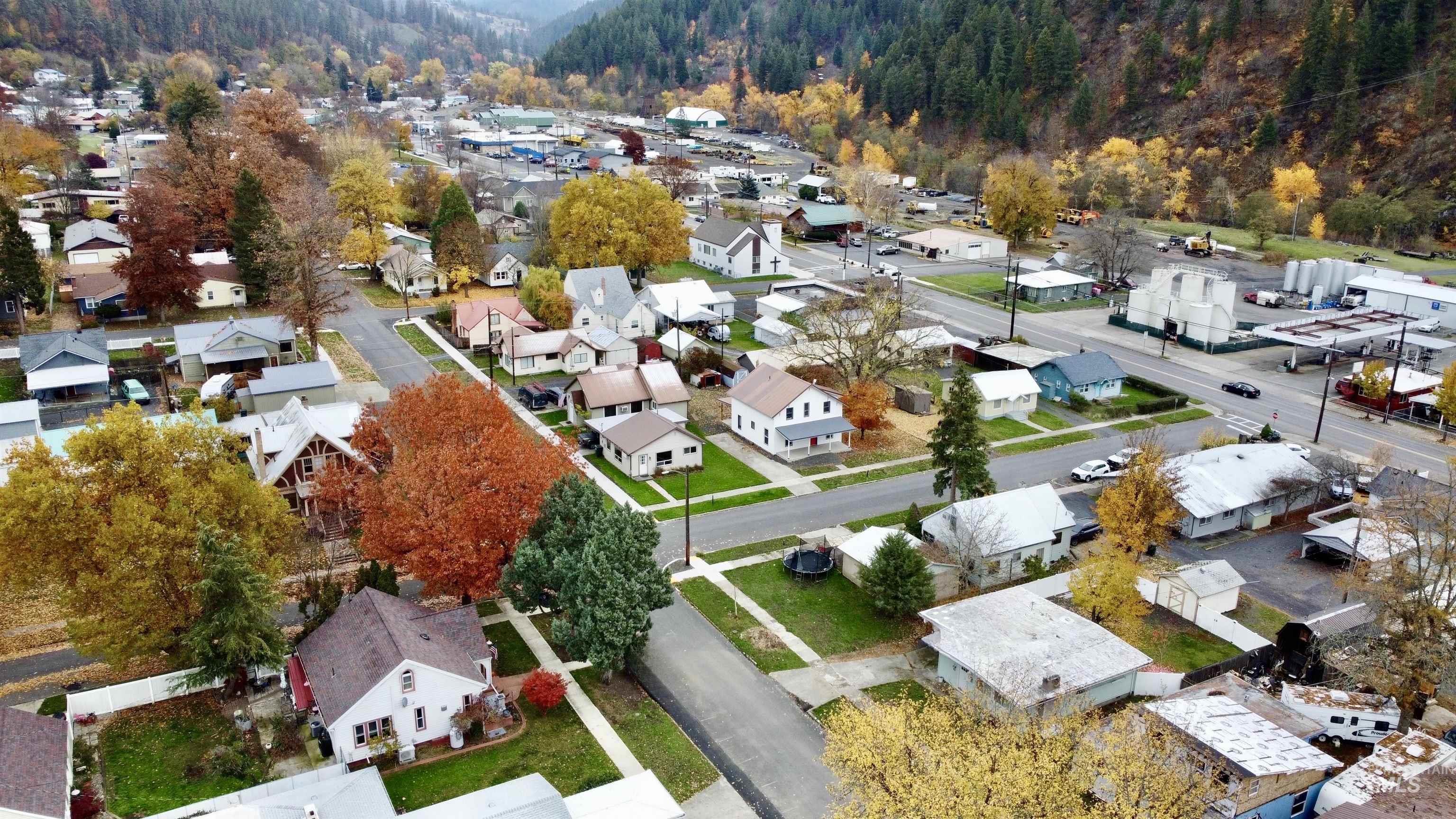 631 Brown Ave, Orofino, Idaho 83544, 2 Bedrooms, 2 Bathrooms, Residential For Sale, Price $259,000, 98967370