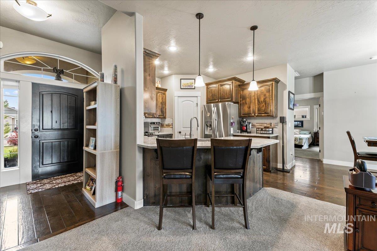 10682 Rain Springs St., Nampa, Idaho 83687-5110, 3 Bedrooms, 2 Bathrooms, Residential For Sale, Price $429,900, 98967375