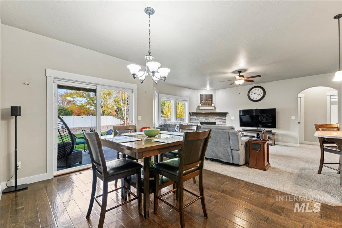 10682 Rain Springs St., Nampa, Idaho 83687-5110, 3 Bedrooms, 2 Bathrooms, Residential For Sale, Price $429,900, 98967375