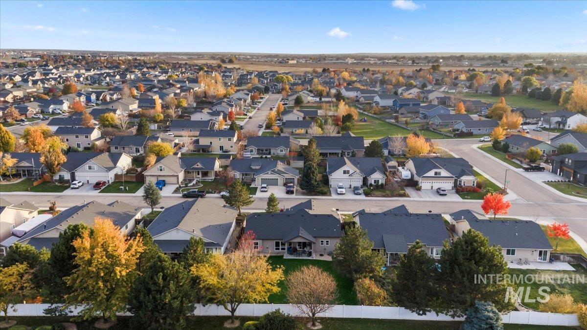 10682 Rain Springs St., Nampa, Idaho 83687-5110, 3 Bedrooms, 2 Bathrooms, Residential For Sale, Price $429,900, 98967375