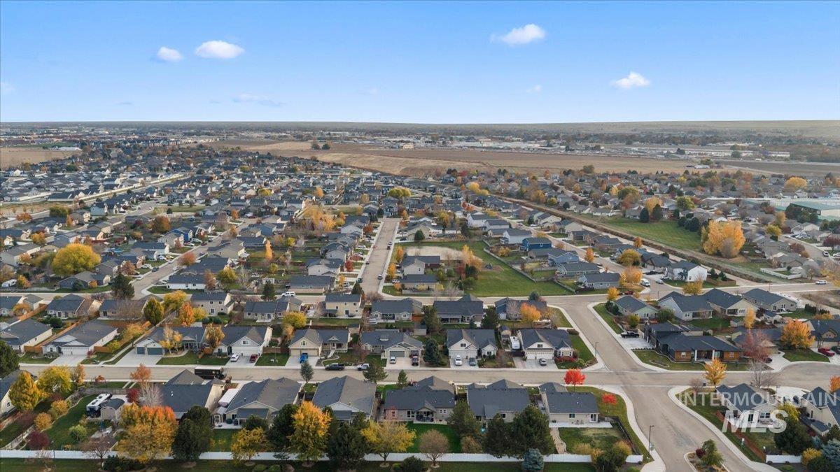 10682 Rain Springs St., Nampa, Idaho 83687-5110, 3 Bedrooms, 2 Bathrooms, Residential For Sale, Price $429,900, 98967375