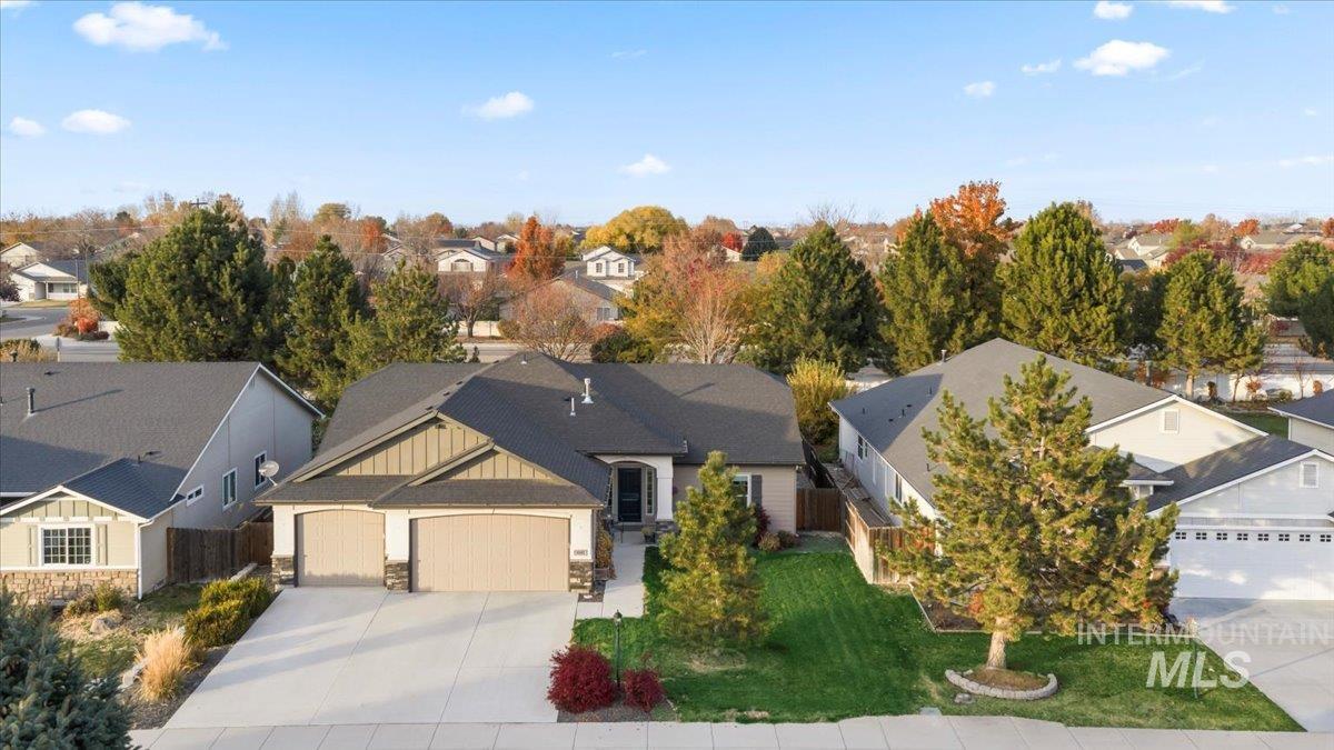 10682 Rain Springs St., Nampa, Idaho 83687-5110, 3 Bedrooms, 2 Bathrooms, Residential For Sale, Price $429,900, 98967375