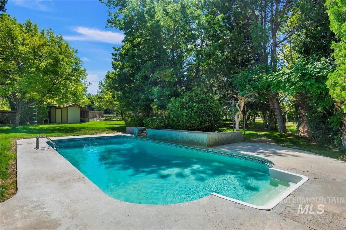 13712 Jarett St., Caldwell, Idaho 83607, 3 Bedrooms, 2.5 Bathrooms, Residential For Sale, Price $574,990, 98967389