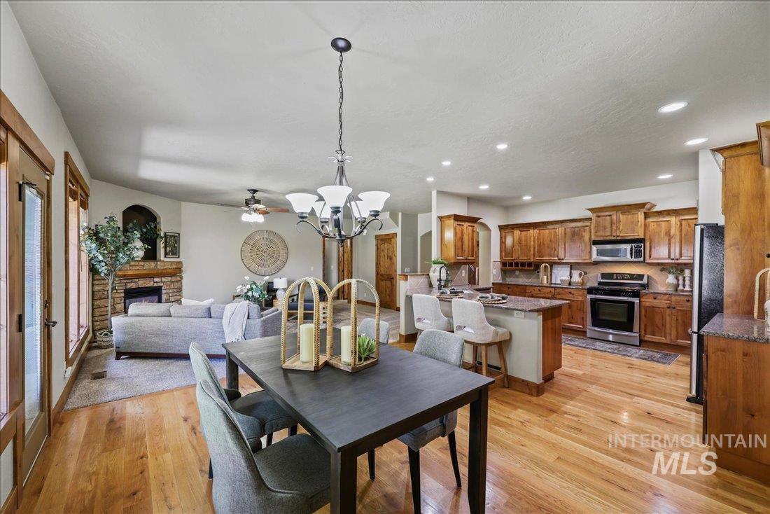 506 E Havasu Falls St., Meridian, Idaho 83646, 3 Bedrooms, 2.5 Bathrooms, Residential For Sale, Price $648,500, 98967392