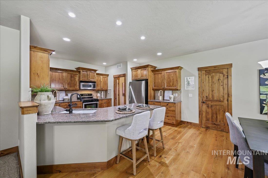 506 E Havasu Falls St., Meridian, Idaho 83646, 3 Bedrooms, 2.5 Bathrooms, Residential For Sale, Price $648,500, 98967392