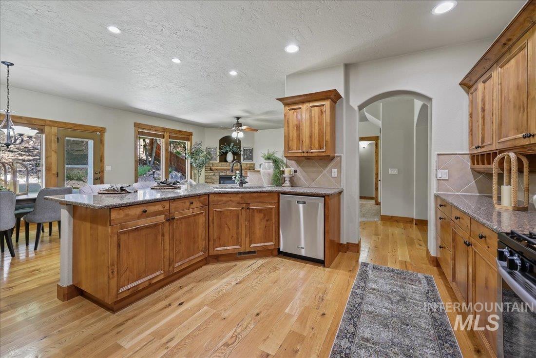 506 E Havasu Falls St., Meridian, Idaho 83646, 3 Bedrooms, 2.5 Bathrooms, Residential For Sale, Price $648,500, 98967392