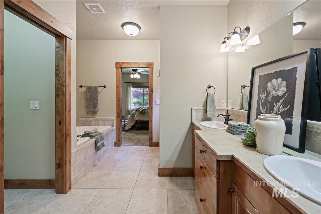 506 E Havasu Falls St., Meridian, Idaho 83646, 3 Bedrooms, 2.5 Bathrooms, Residential For Sale, Price $648,500, 98967392