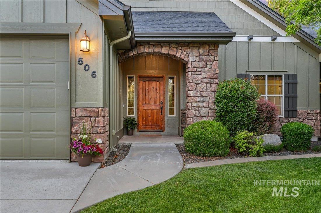 506 E Havasu Falls St., Meridian, Idaho 83646, 3 Bedrooms, 2.5 Bathrooms, Residential For Sale, Price $648,500, 98967392