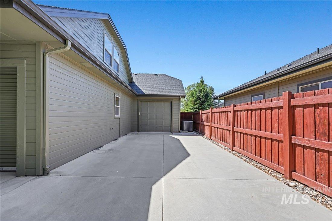 506 E Havasu Falls St., Meridian, Idaho 83646, 3 Bedrooms, 2.5 Bathrooms, Residential For Sale, Price $648,500, 98967392