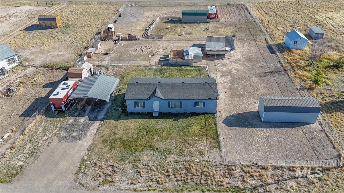 2436 B Oakley Ave, Hollister, Idaho 83301, 3 Bedrooms, 2 Bathrooms, Residential For Sale, Price $335,000, 98967395