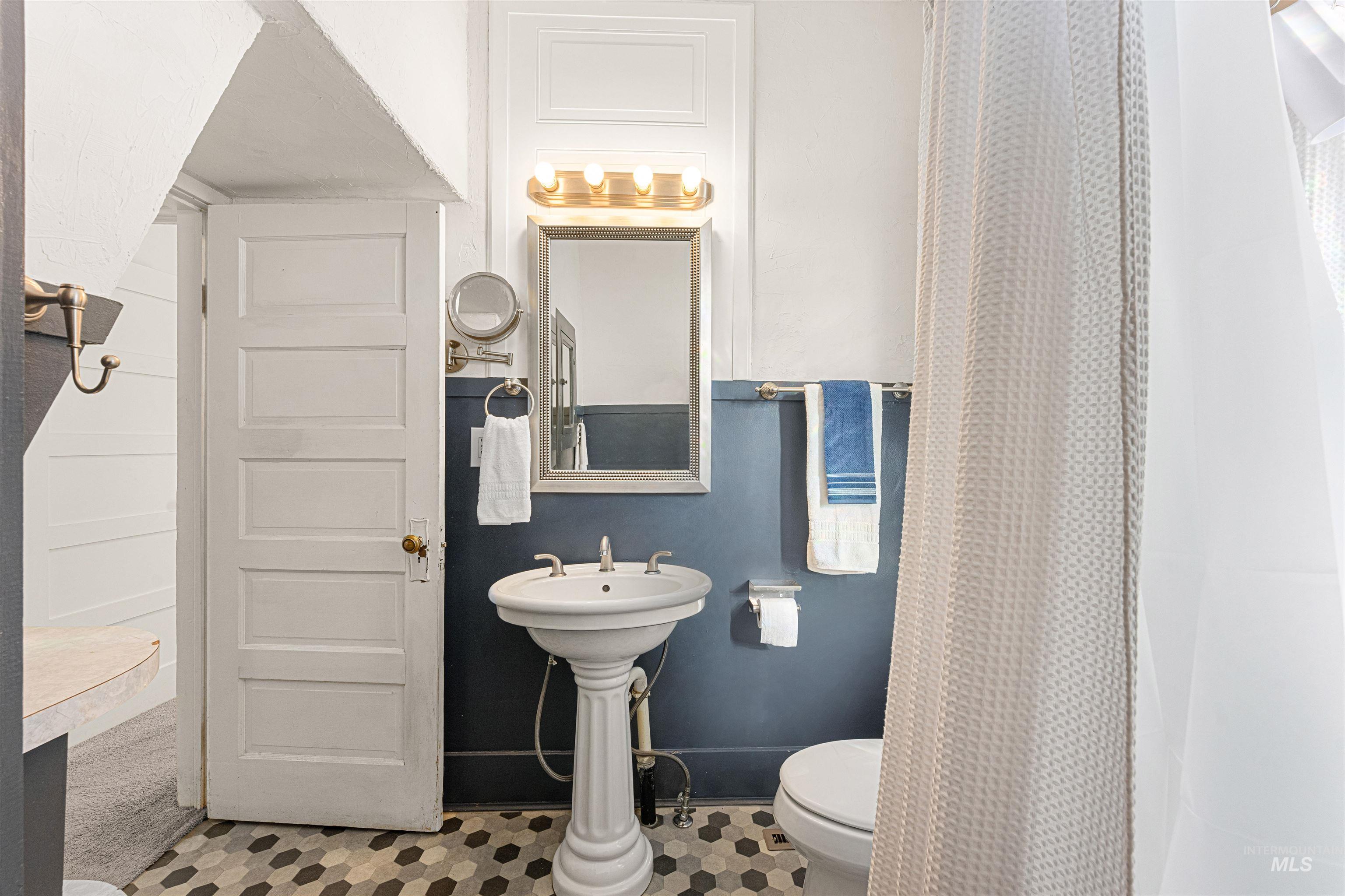 1123 Rosenlof Ave, Nampa, Idaho 83687, 2 Bedrooms, 1 Bathroom, Residential For Sale, Price $299,900, 98967397