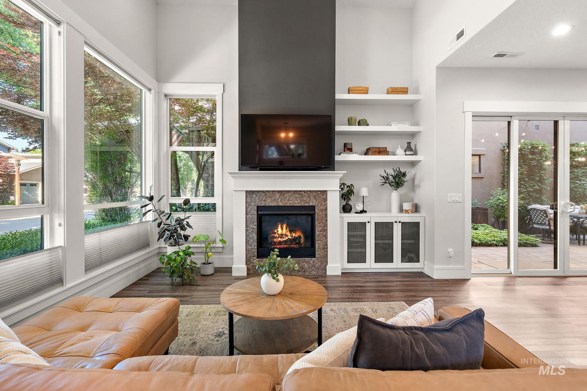 1234 E Lone Shore Dr, Eagle, Idaho 83616, 3 Bedrooms, 2.5 Bathrooms, Residential For Sale, Price $699,000, 98967401