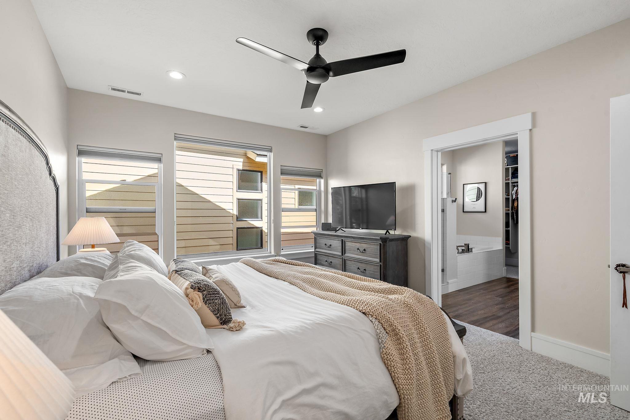 1234 E Lone Shore Dr, Eagle, Idaho 83616, 3 Bedrooms, 2.5 Bathrooms, Residential For Sale, Price $699,000, 98967401