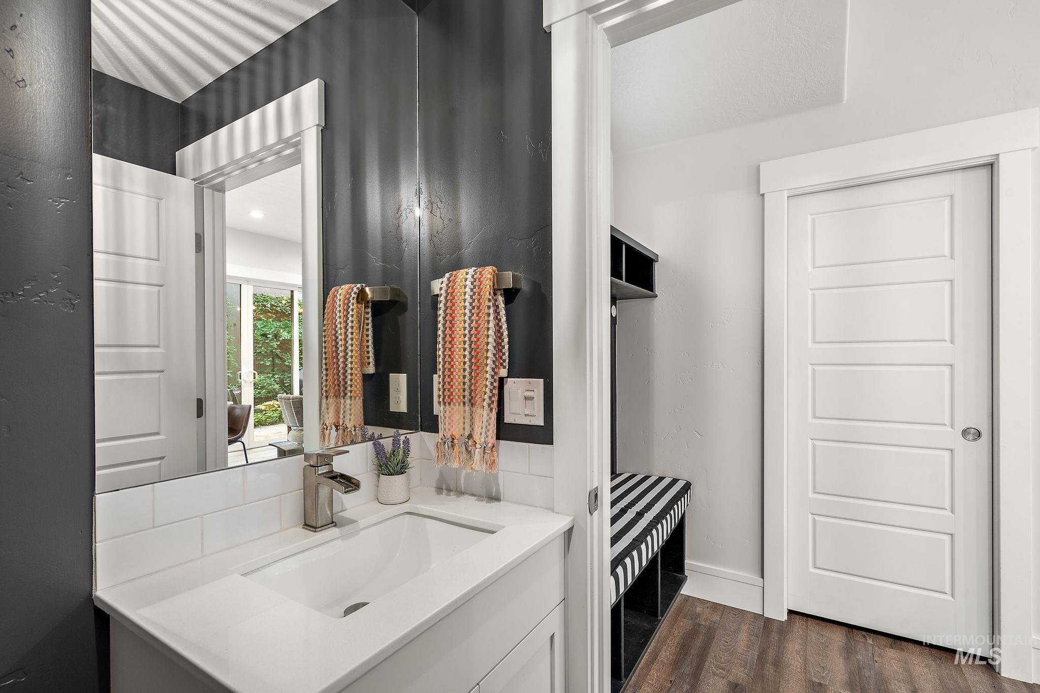 1234 E Lone Shore Dr, Eagle, Idaho 83616, 3 Bedrooms, 2.5 Bathrooms, Residential For Sale, Price $699,000, 98967401