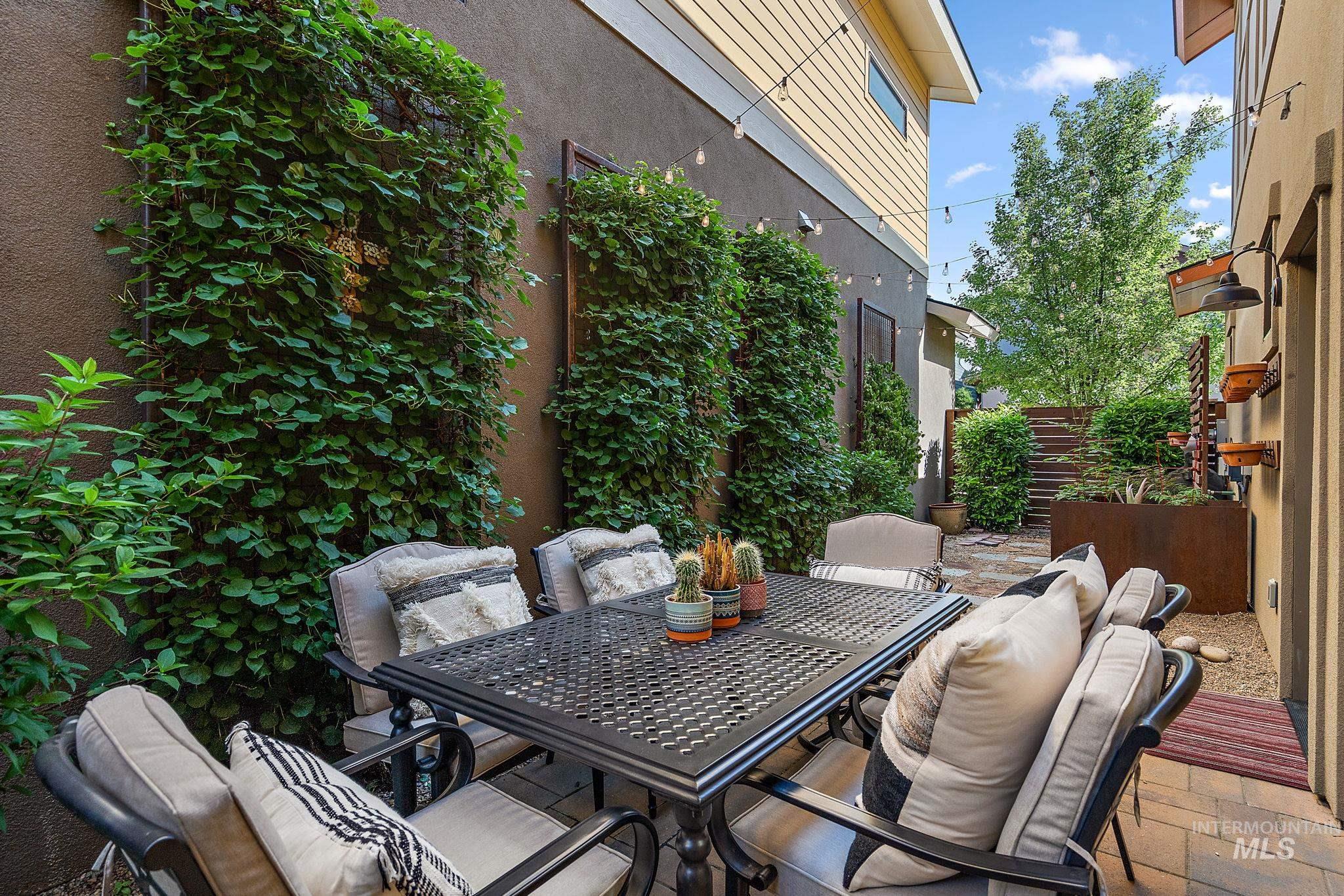 1234 E Lone Shore Dr, Eagle, Idaho 83616, 3 Bedrooms, 2.5 Bathrooms, Residential For Sale, Price $699,000, 98967401