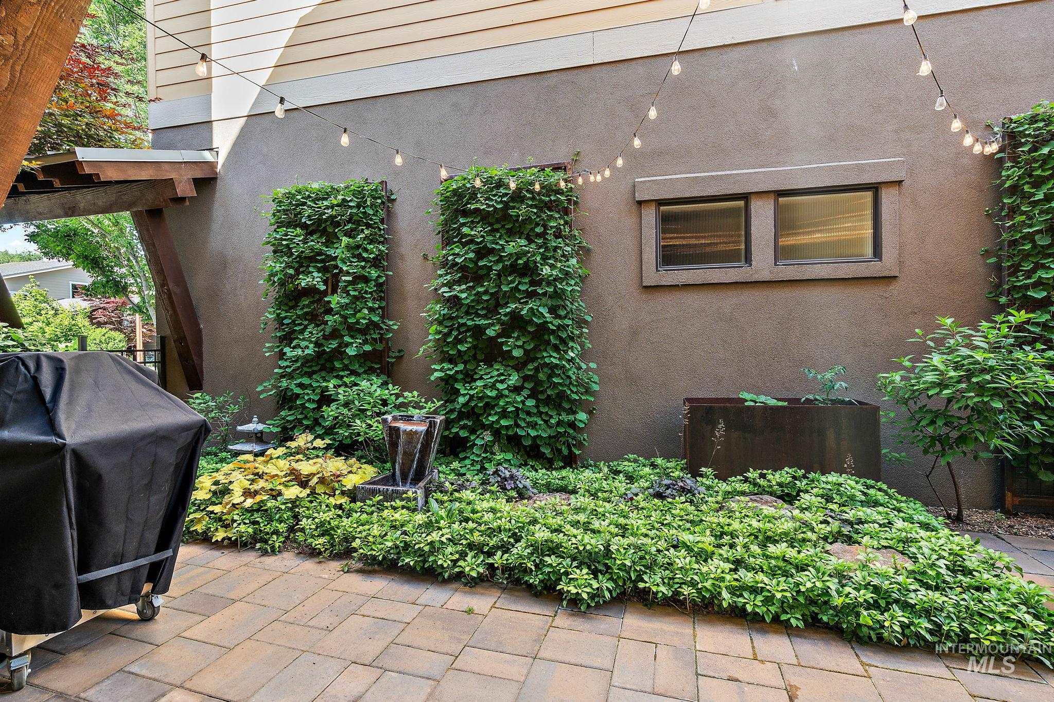 1234 E Lone Shore Dr, Eagle, Idaho 83616, 3 Bedrooms, 2.5 Bathrooms, Residential For Sale, Price $699,000, 98967401