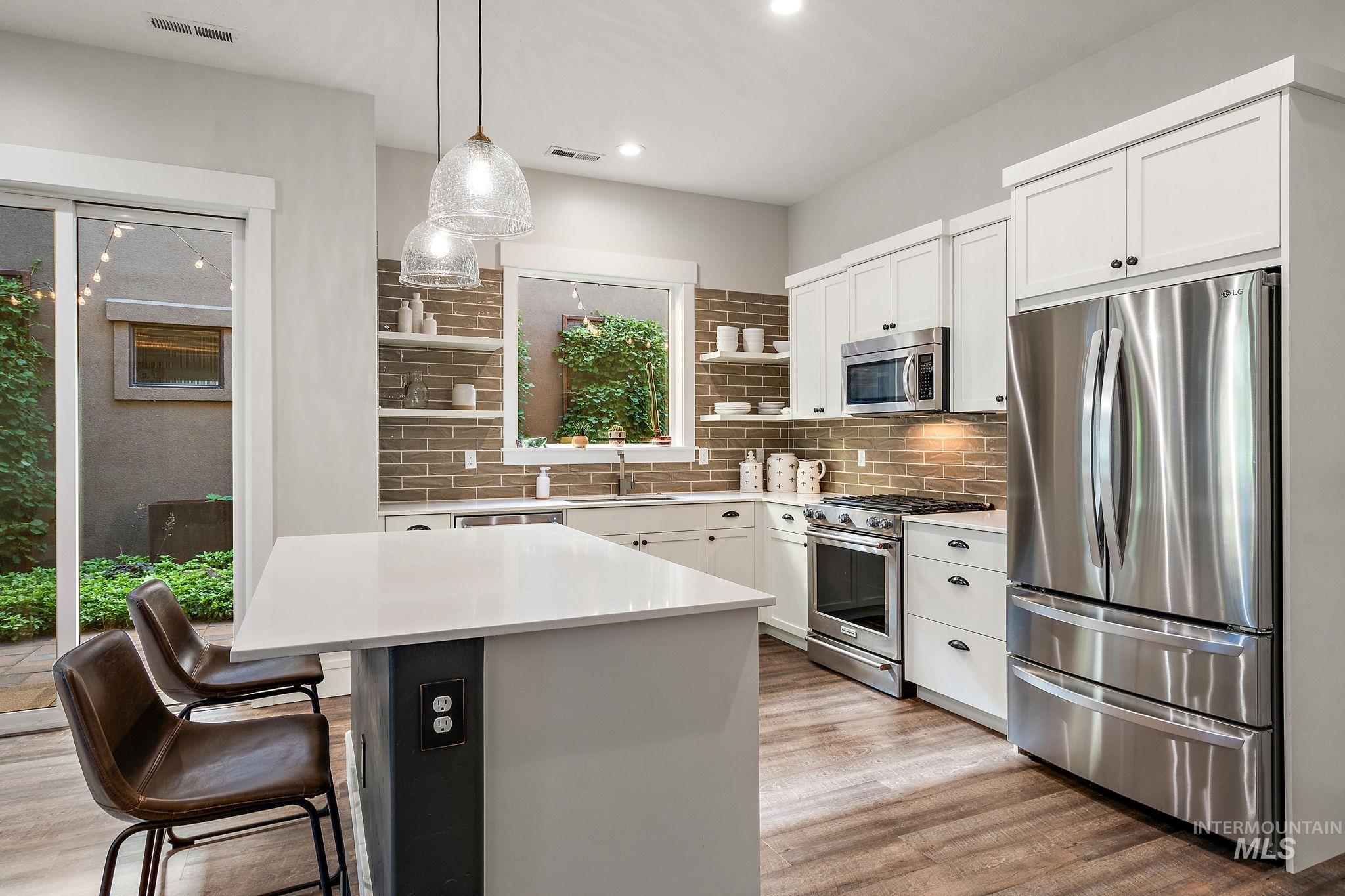 1234 E Lone Shore Dr, Eagle, Idaho 83616, 3 Bedrooms, 2.5 Bathrooms, Residential For Sale, Price $699,000, 98967401