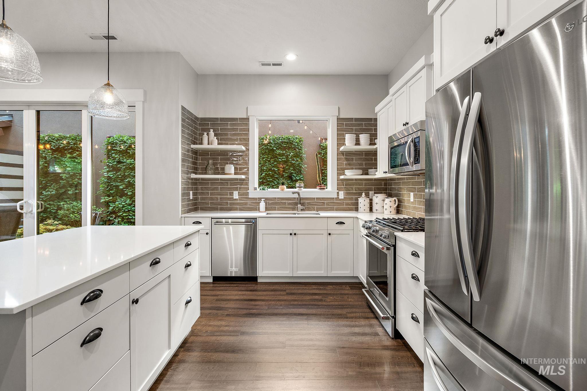 1234 E Lone Shore Dr, Eagle, Idaho 83616, 3 Bedrooms, 2.5 Bathrooms, Residential For Sale, Price $699,000, 98967401