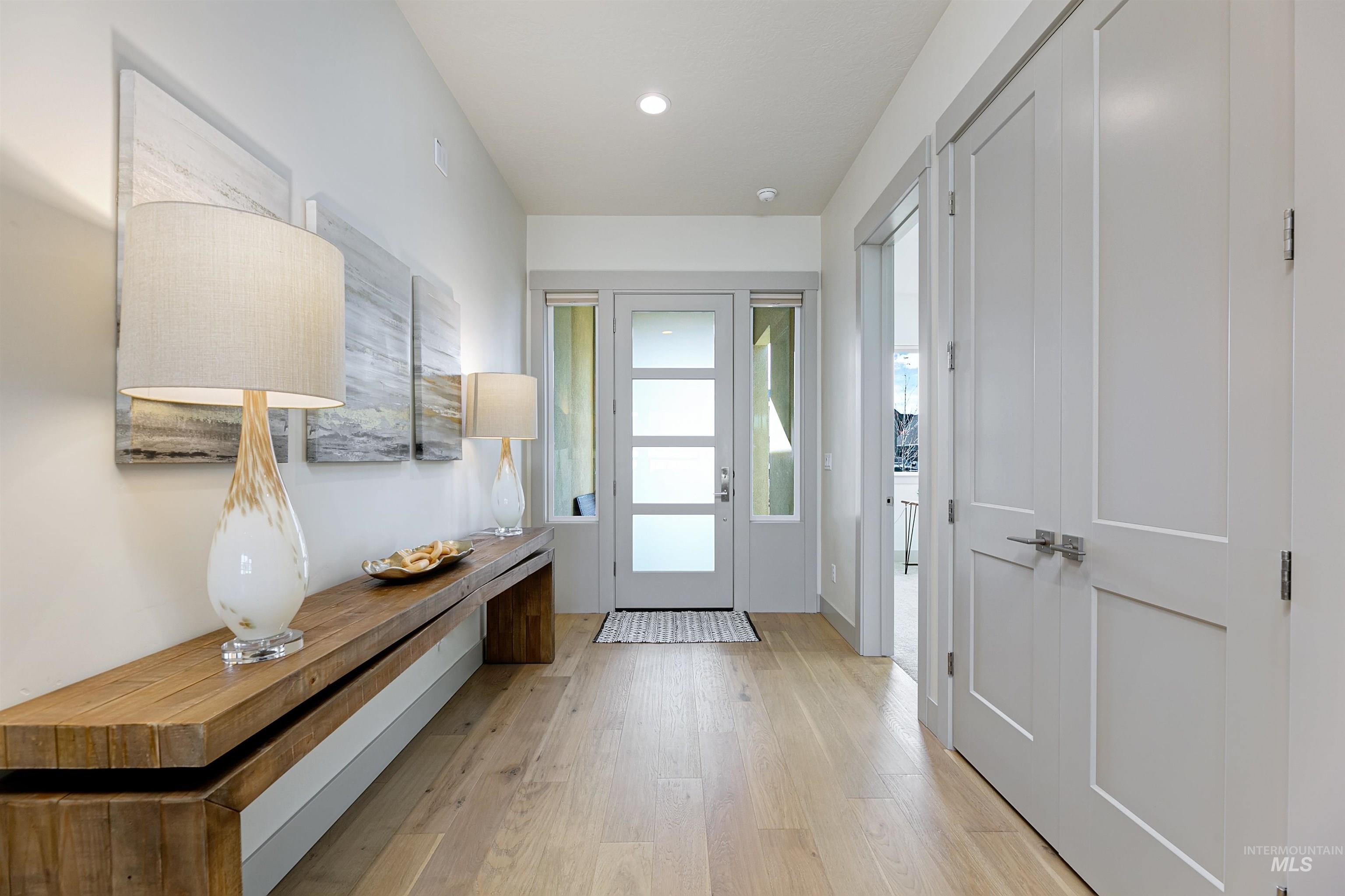 902 W Loretta St, Meridian, Idaho 83646, 3 Bedrooms, 2.5 Bathrooms, Residential For Sale, Price $759,900, 98967404