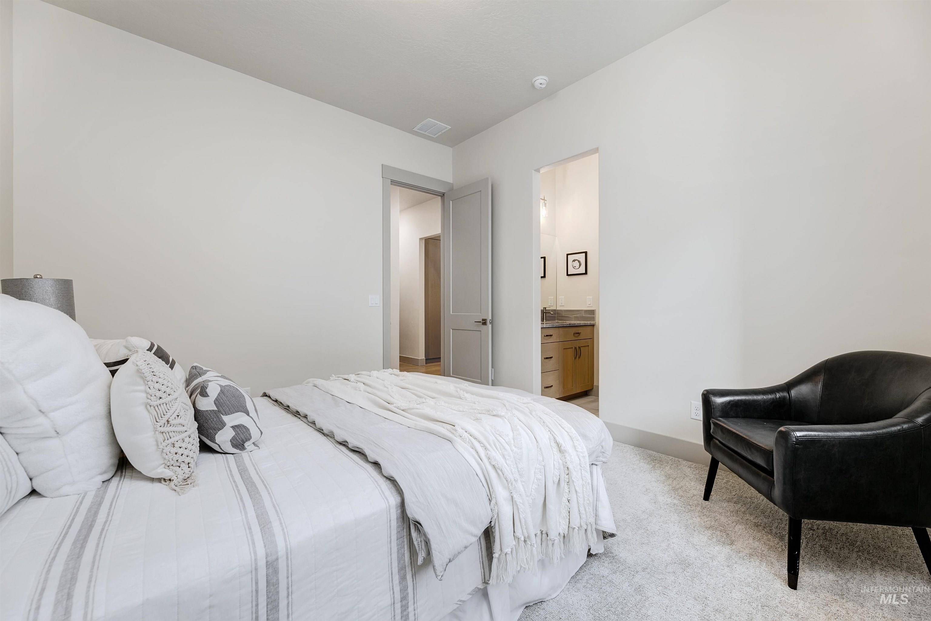 902 W Loretta St, Meridian, Idaho 83646, 3 Bedrooms, 2.5 Bathrooms, Residential For Sale, Price $759,900, 98967404