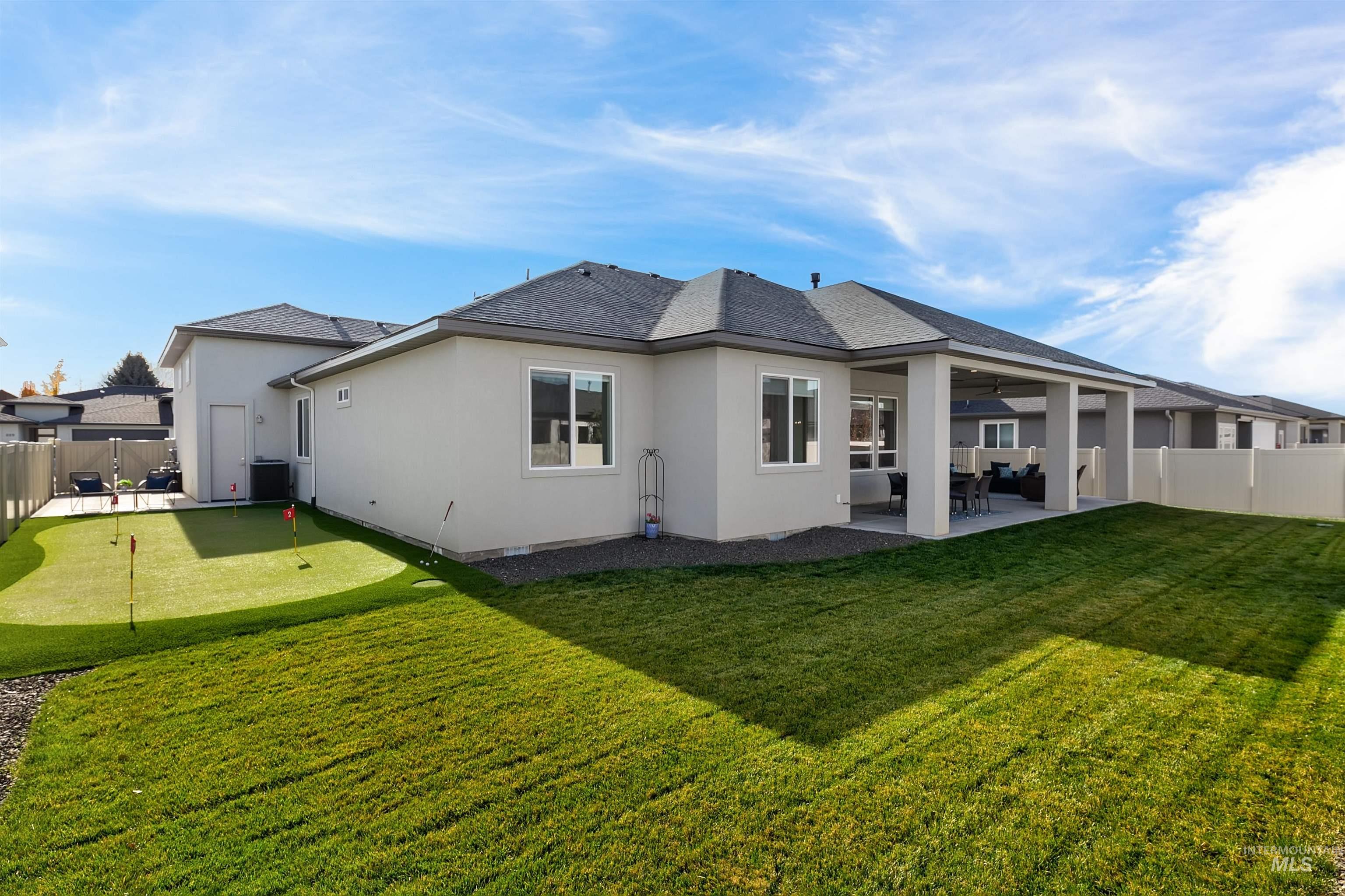 902 W Loretta St, Meridian, Idaho 83646, 3 Bedrooms, 2.5 Bathrooms, Residential For Sale, Price $759,900, 98967404