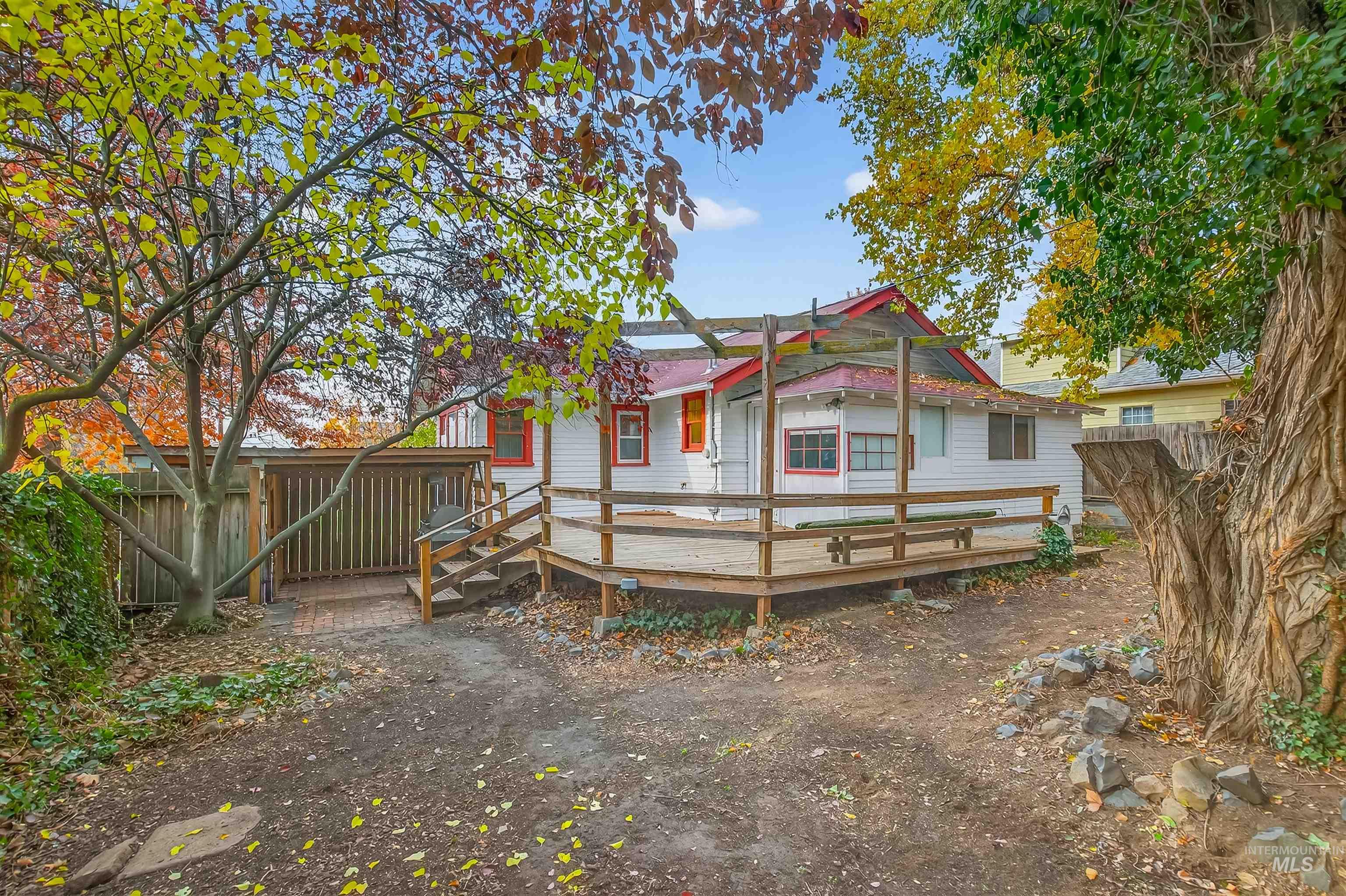 727 3rd Street, Lewiston, Idaho 83501, 3 Bedrooms, 2 Bathrooms, Residential For Sale, Price $325,000, 98967409