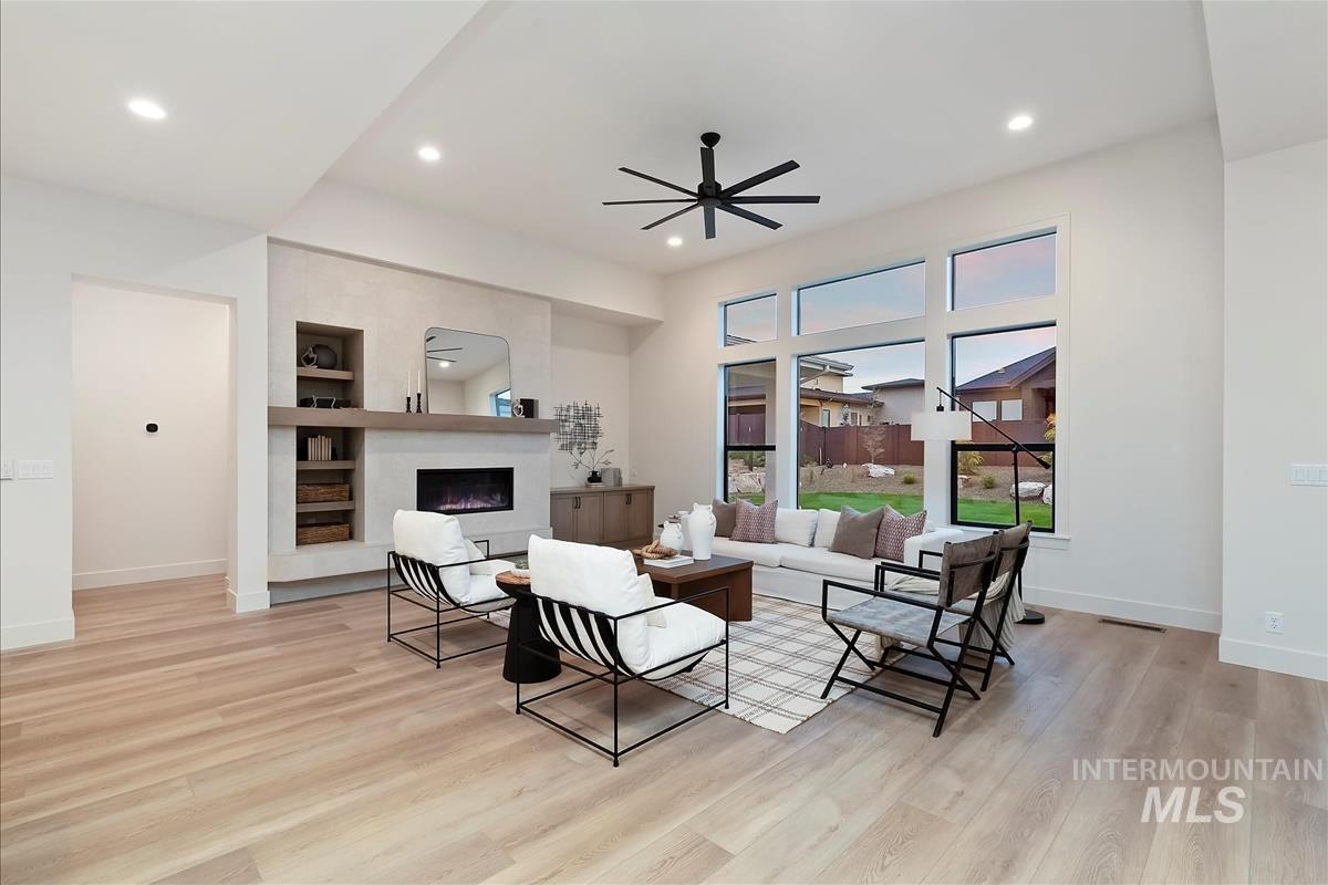 9989 W Bouvardia St, Star, Idaho 83669, 4 Bedrooms, 3.5 Bathrooms, Residential For Sale, Price $1,064,900, 98967413