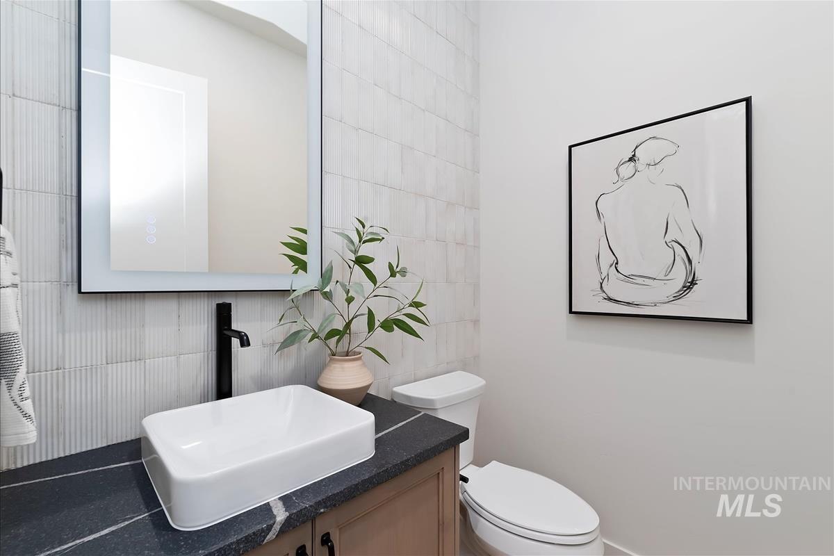 9989 W Bouvardia St, Star, Idaho 83669, 4 Bedrooms, 3.5 Bathrooms, Residential For Sale, Price $1,064,900, 98967413