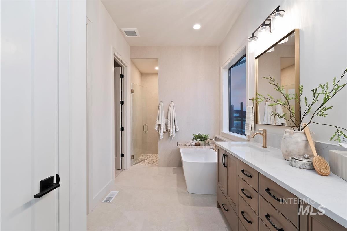 9989 W Bouvardia St, Star, Idaho 83669, 4 Bedrooms, 3.5 Bathrooms, Residential For Sale, Price $1,064,900, 98967413