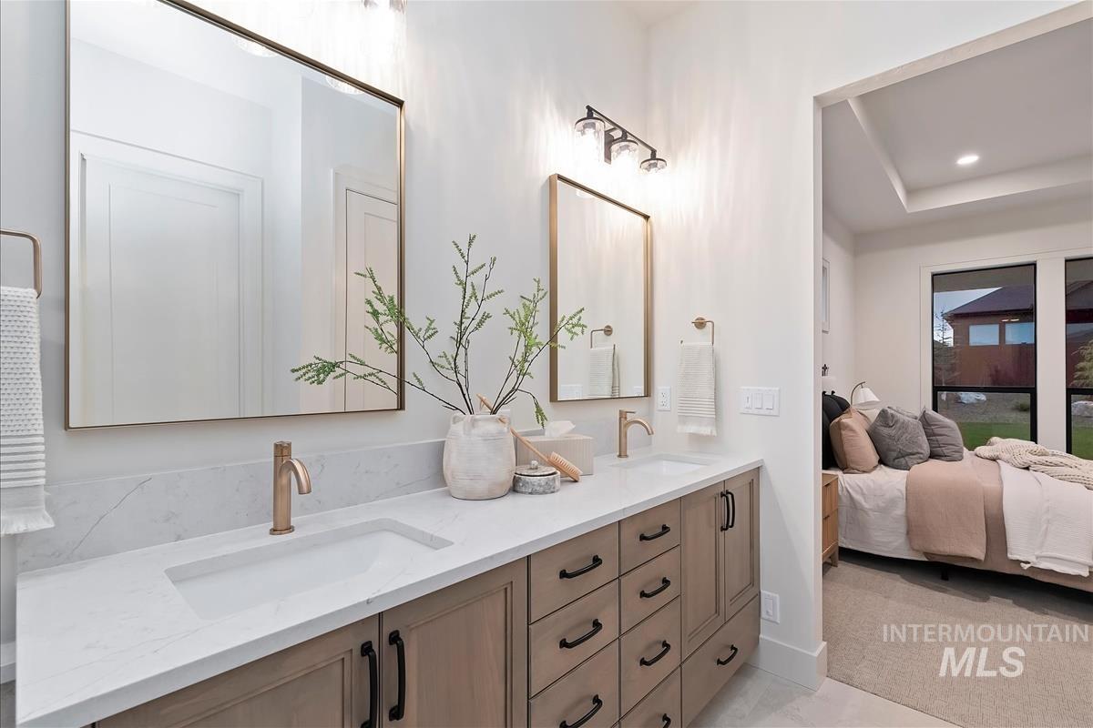 9989 W Bouvardia St, Star, Idaho 83669, 4 Bedrooms, 3.5 Bathrooms, Residential For Sale, Price $1,064,900, 98967413