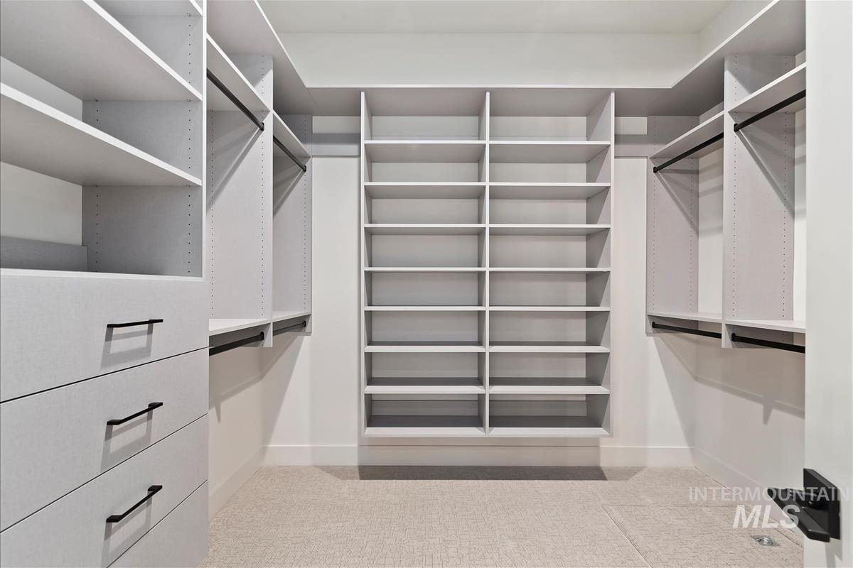 9989 W Bouvardia St, Star, Idaho 83669, 4 Bedrooms, 3.5 Bathrooms, Residential For Sale, Price $1,064,900, 98967413