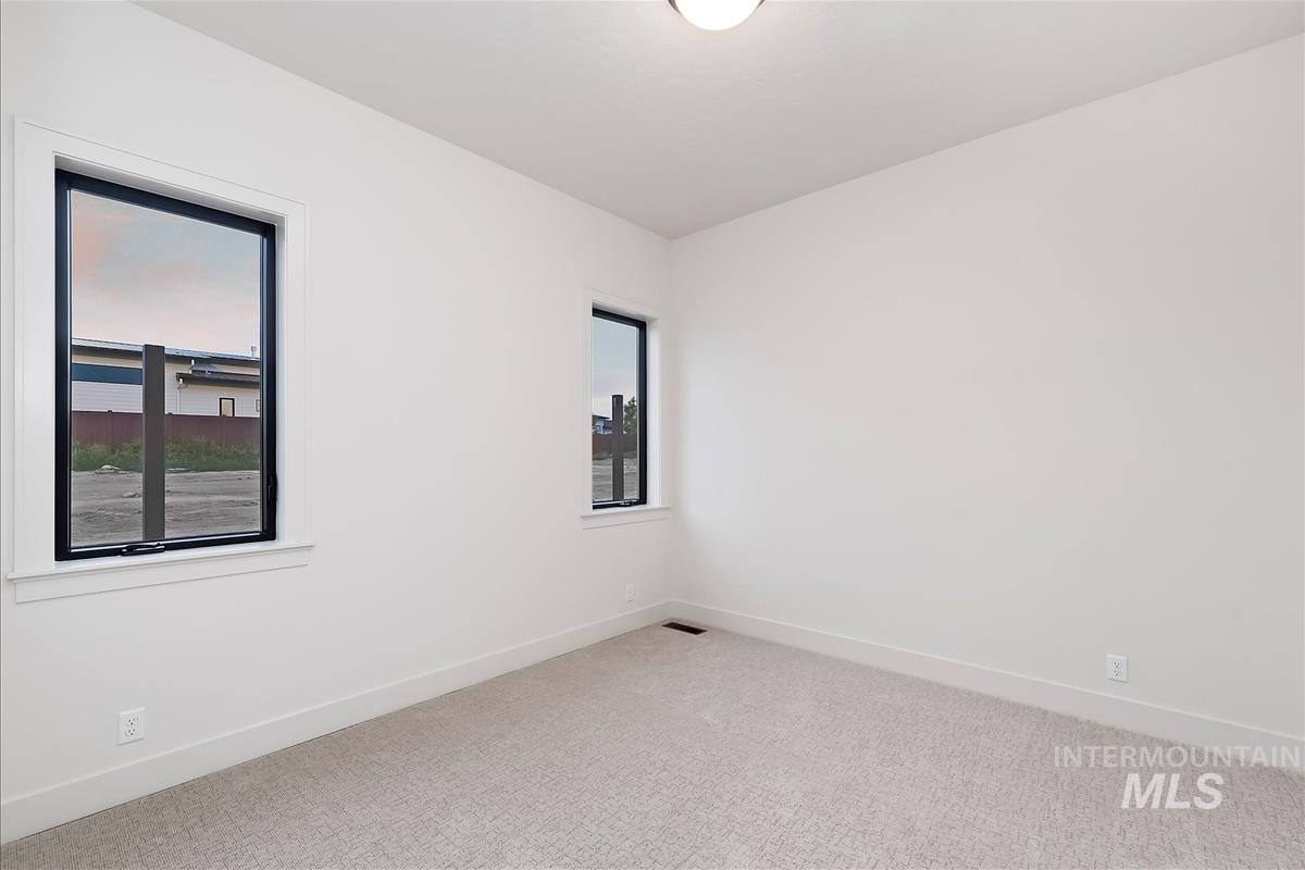 9989 W Bouvardia St, Star, Idaho 83669, 4 Bedrooms, 3.5 Bathrooms, Residential For Sale, Price $1,064,900, 98967413