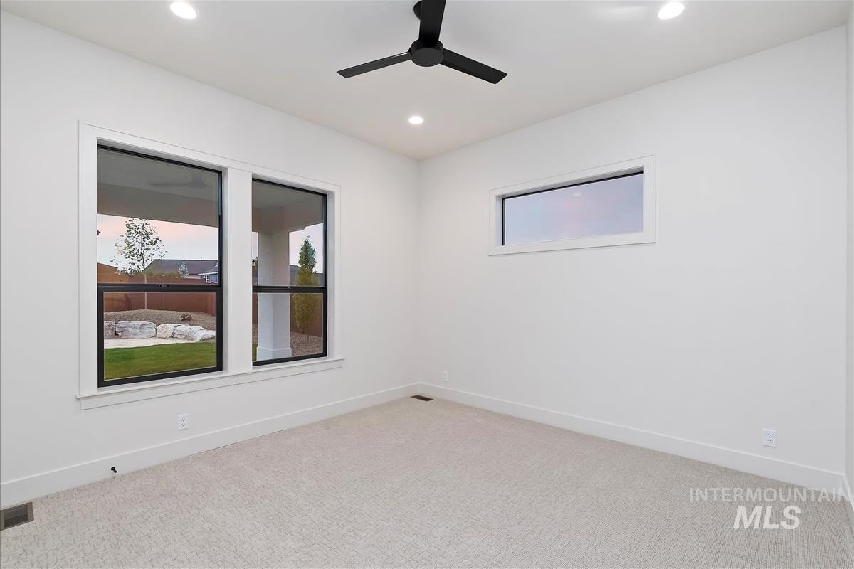 9989 W Bouvardia St, Star, Idaho 83669, 4 Bedrooms, 3.5 Bathrooms, Residential For Sale, Price $1,064,900, 98967413