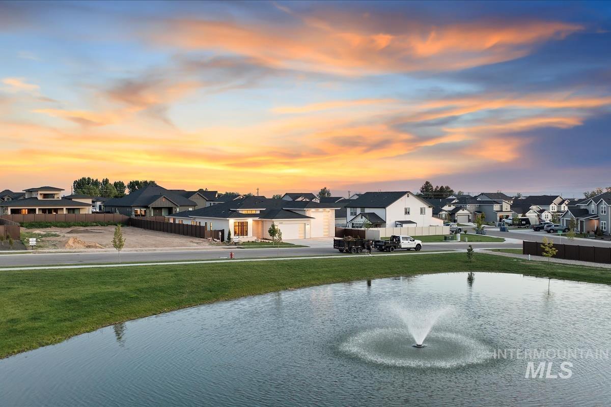 9989 W Bouvardia St, Star, Idaho 83669, 4 Bedrooms, 3.5 Bathrooms, Residential For Sale, Price $1,064,900, 98967413