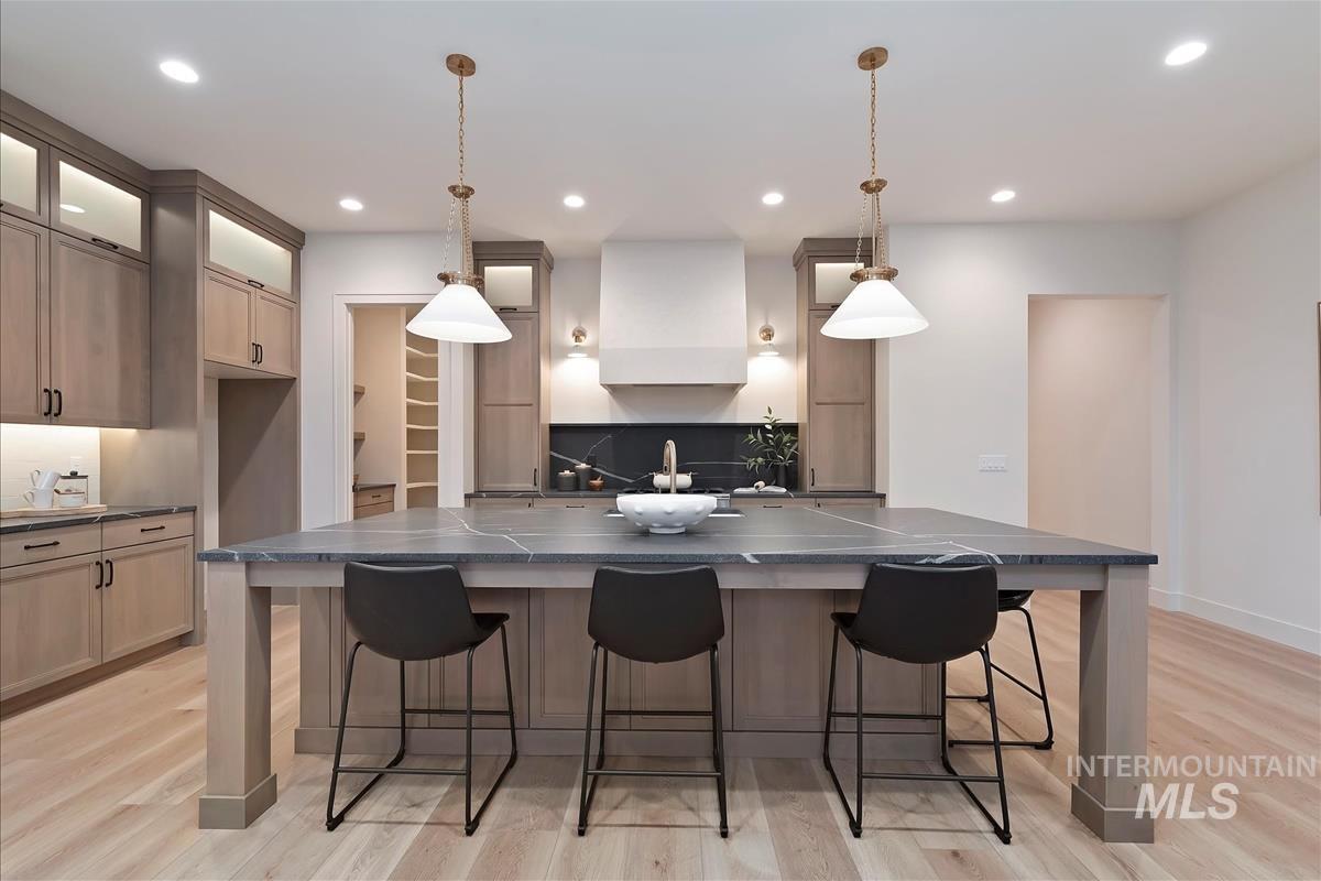 9989 W Bouvardia St, Star, Idaho 83669, 4 Bedrooms, 3.5 Bathrooms, Residential For Sale, Price $1,064,900, 98967413