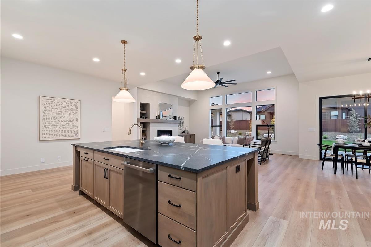 9989 W Bouvardia St, Star, Idaho 83669, 4 Bedrooms, 3.5 Bathrooms, Residential For Sale, Price $1,064,900, 98967413