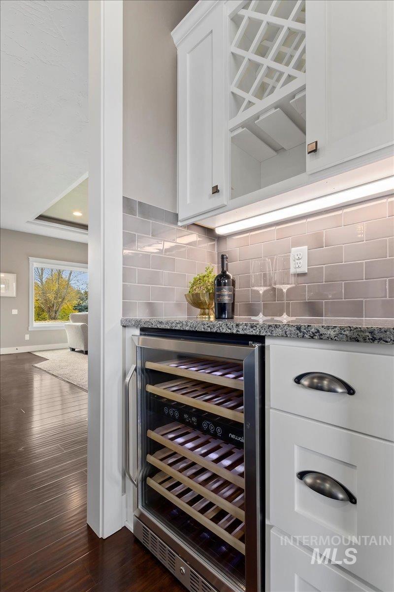 3989 N 3620 E, Kimberly, Idaho 83341-5053, 4 Bedrooms, 2.5 Bathrooms, Residential For Sale, Price $729,900, 98967416