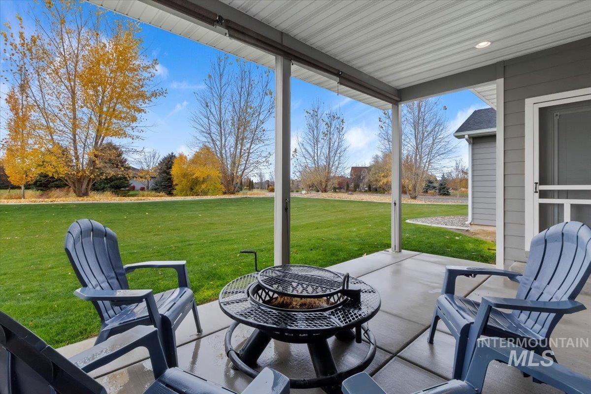 3989 N 3620 E, Kimberly, Idaho 83341-5053, 4 Bedrooms, 2.5 Bathrooms, Residential For Sale, Price $729,900, 98967416