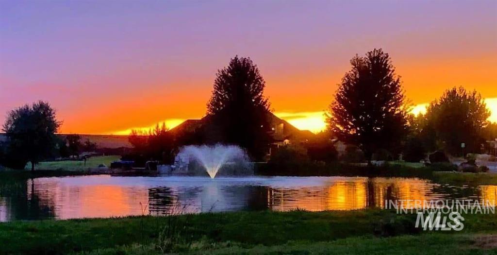 3989 N 3620 E, Kimberly, Idaho 83341-5053, 4 Bedrooms, 2.5 Bathrooms, Residential For Sale, Price $729,900, 98967416